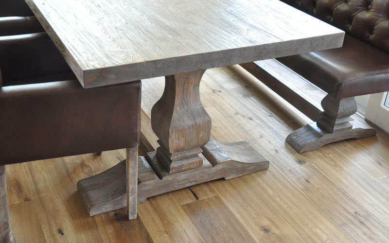 Klostertisch <br>Esstisch mit Geschichte
