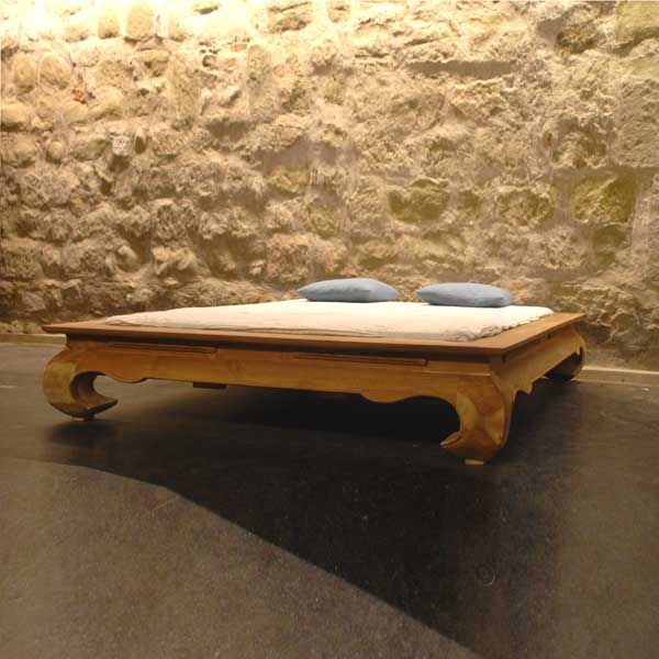 Opium Bett Grande